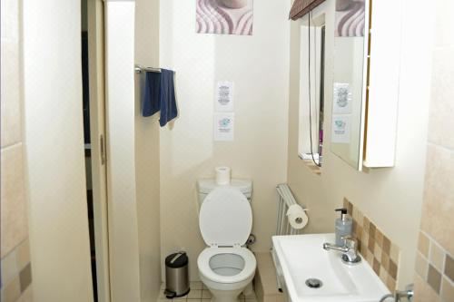 Billfish ApartmentsApartment With Pool View