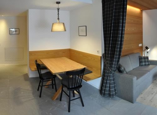 带花园的底楼公寓