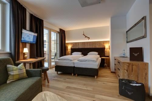 带阳台的三人房