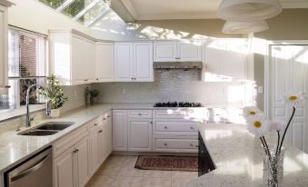 Star of the Sea Guest House - Housity