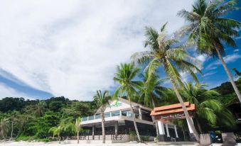 Summer Bay Resort Lang Tengah Island