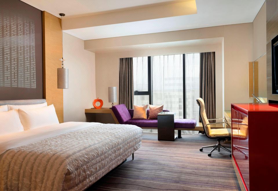 Le Meridien QingdaoExecutive Queen Room
