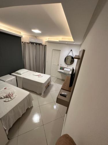 带阳台的双床房