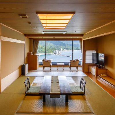 和風オーシャンビュールーム(浴室)(本館) 萩観光ホテル クーポン