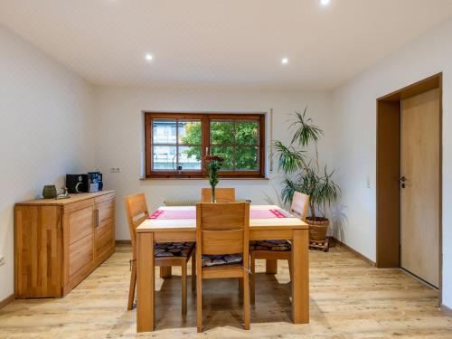 一卧室公寓（带阳台）