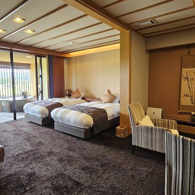 Western-Style Room With Open-Air Bath-Suikyo-An [Deluxe] [Twin Room] [Non-Smoking] [River View] 山鹿温泉 清流荘 クーポン