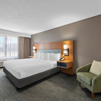 King Room - Non-Smoking Country Inn & Suites by Radisson, Coon Rapids, MN Promo Code