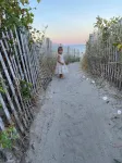 Anchors Away Inn 2 Br Apt 1 min walk to the Beach King & Queen