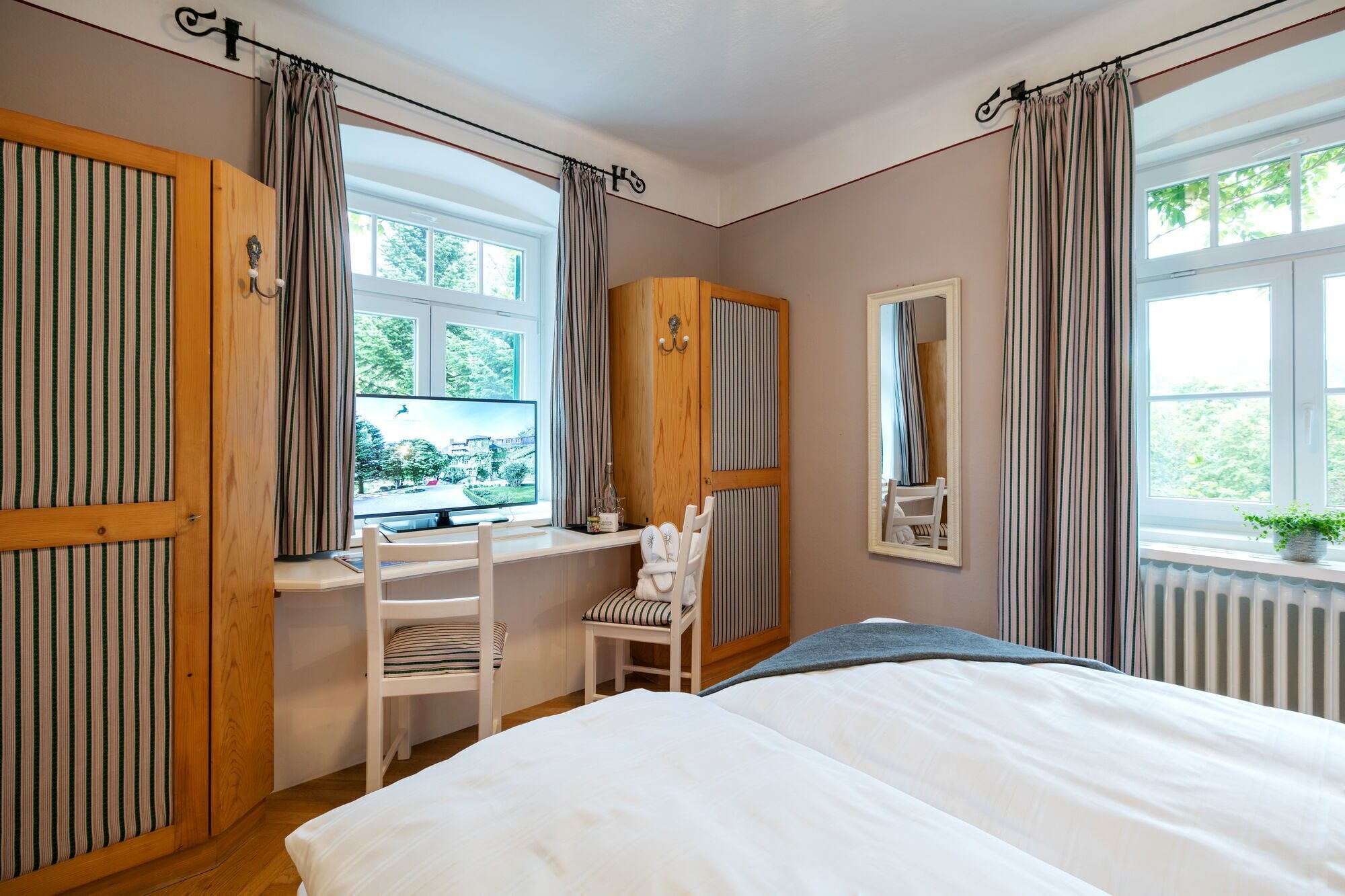 基本双人房，花园景观（Kabinett）