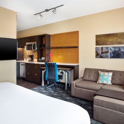 特大床一室公寓 - 帶梳化床 - 聽障人士可入住 底特律貝爾威爾萬豪唐普雷斯套房酒店優惠