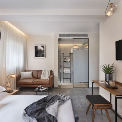Deluxe Room The Vera Promo Code