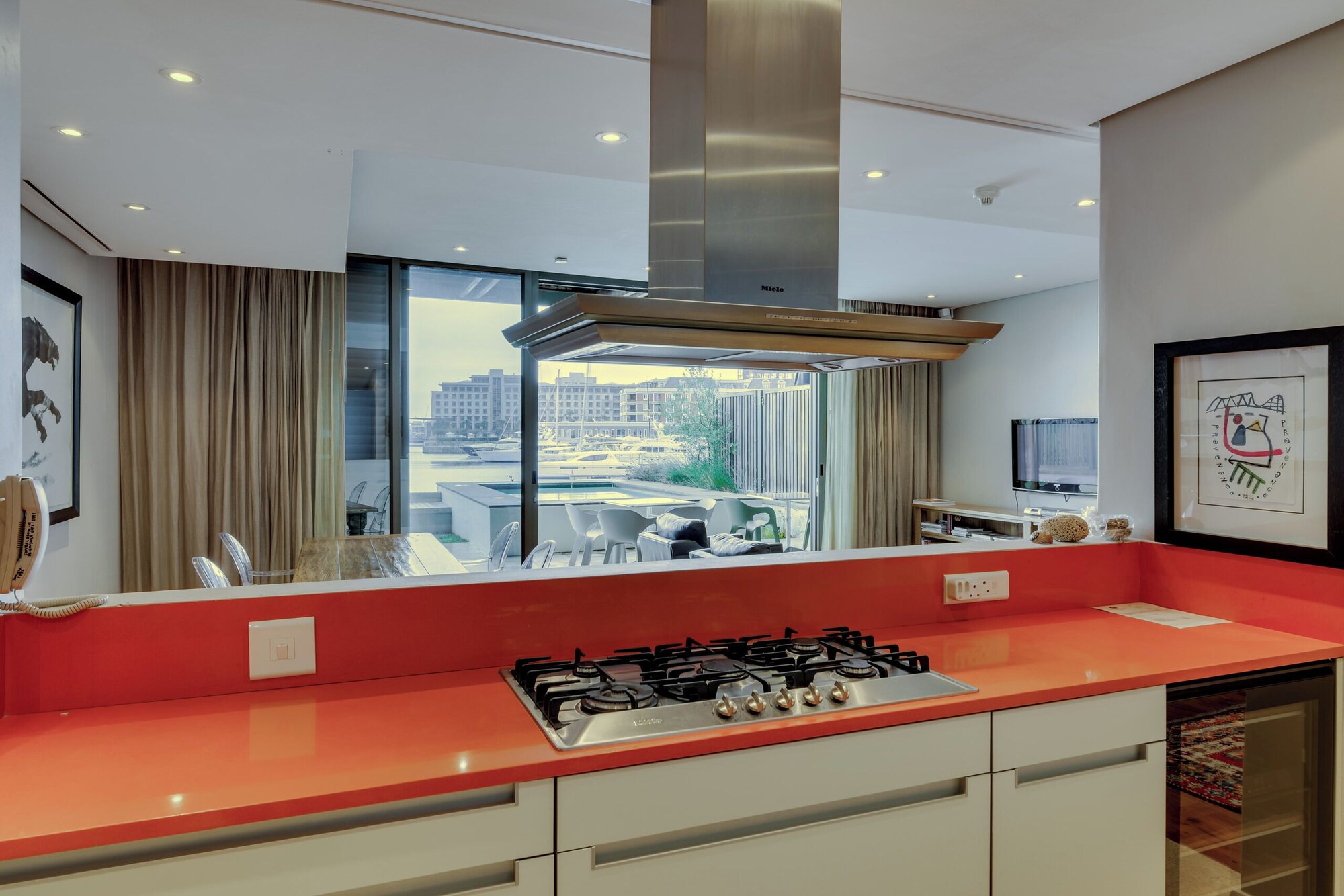 Mountain Marina Luxury Apartments两卧室豪华首选私人泳池2