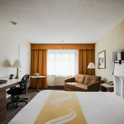 Business King Room with Sofa Bed-Non-Smoking Quality Inn & Suites & Conference Centre - Gatineau Promo Code