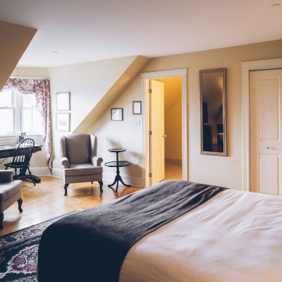 Deluxe Queen Room The Great George Promo Code