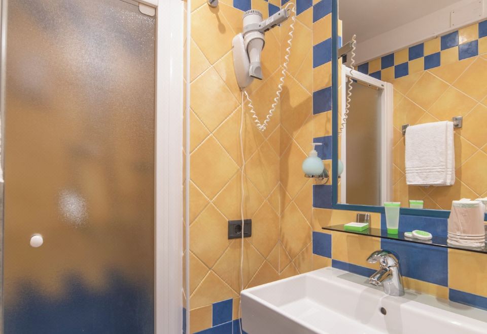 三人间