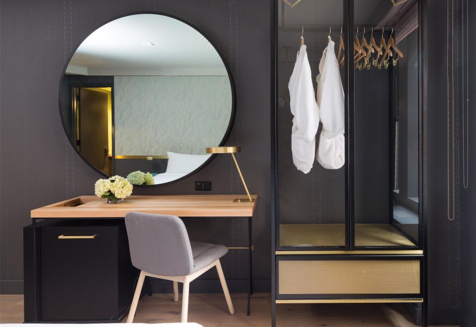 The Time New YorkDeluxe King Room