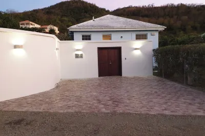 Luxury Villa-Sleeps 6-Private Pool Hoteles en 