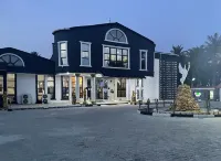 프레셔스 팜 로열 호텔  호텔