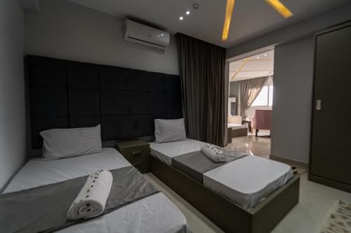 豪华套房，享有金字塔景观