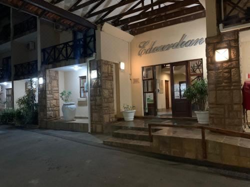 特大床一室房（带梳化床）