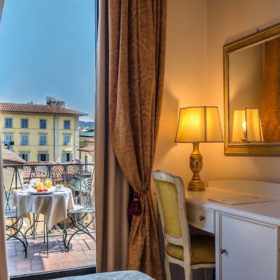 Double or Twin Room with Terrace with City View Hotel Machiavelli Palace Promo Code