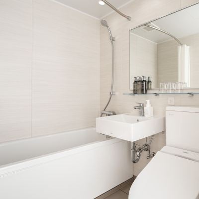 相鄰家庭房（雙人房+雙床房） 那霸久茂地巢穴飯店優惠