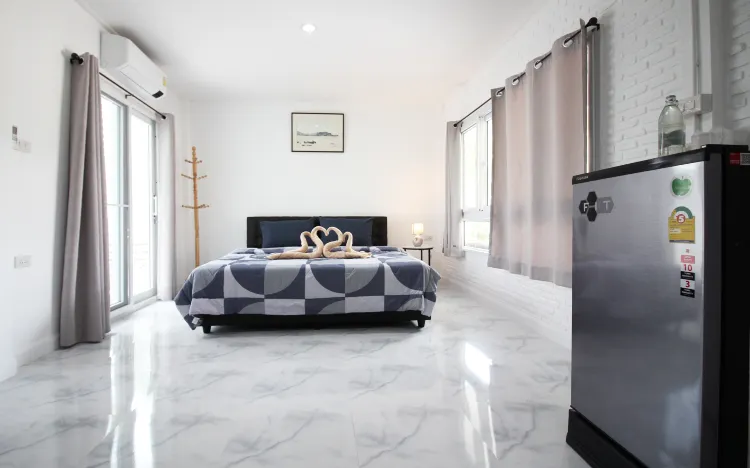Guest Room, Room with Own Facilities