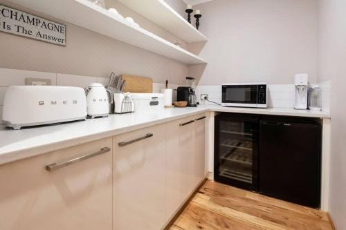 The Bay Retreat Four-Bedroom House