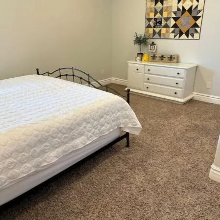 2 Bdrm Private Basement Apartment Sleeps 6 Отели в г. Баунтифул