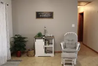 Peach Paradise-Enjoy a cozy retreat in the country!