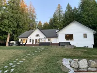 Amazing sunsets!! Water view, hot tub, close to town, fire pit. Hotels in Eastsound