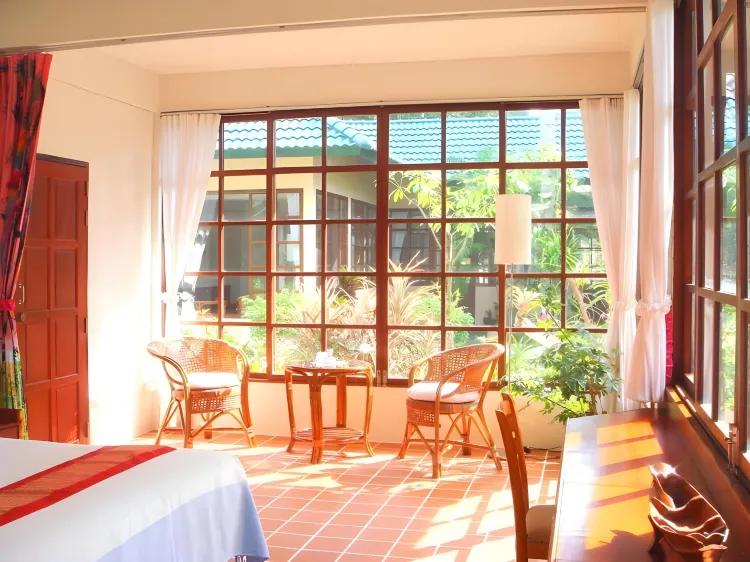 Garden Room With Air Conditioning