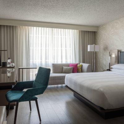 King Room Mobility/Hearing Accessible With Tub-Non-Smoking Miami Airport Marriott Promo Code