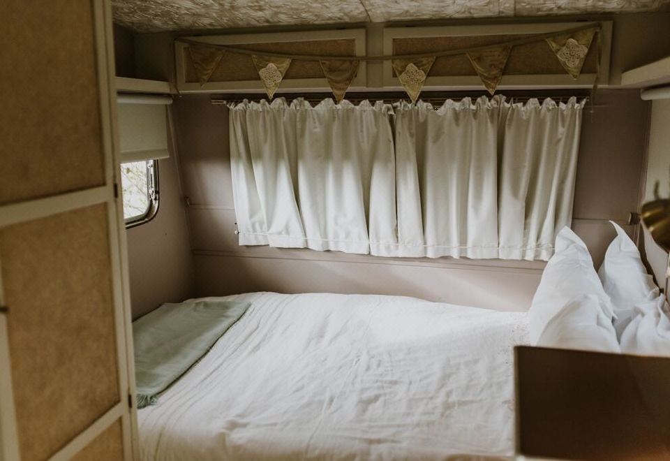 基础活动屋， 1 间卧室