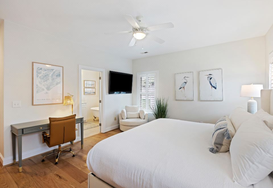 带高尔夫球车和宽敞起居室的海滨休闲旅馆-诱人的家庭度假胜地