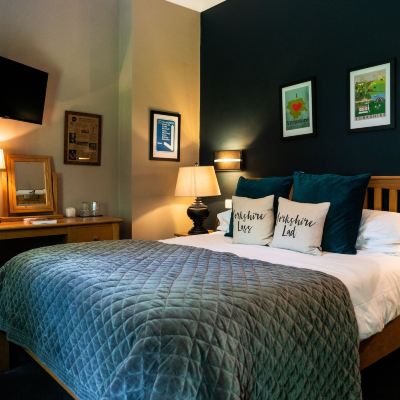 Standard Double Room Grantham Arms Promo Code