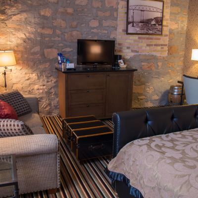 Luxury Room, 1 King Bed with Sofa Bed, Lake View Fitger's Inn Promo Code