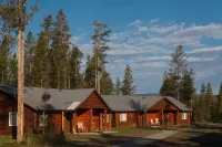 Headwaters Lodge & Cabins at Flagg Ranch Hotel a 