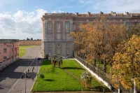 L'Insolita Reggia