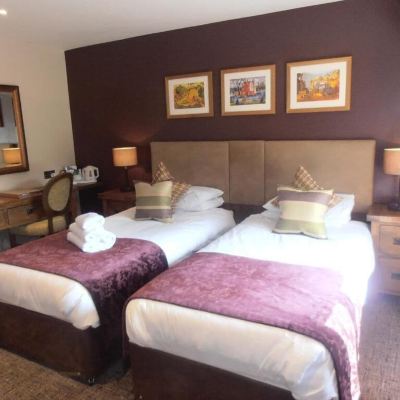 Superior Twin Room, Ensuite (with Bath) The Colesbourne Inn Promo Code