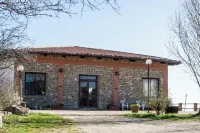 Agriturismo Nel Cuore del Pollino Con Vista Panoramica Hotele w: 