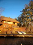 Westwind Inn on the Lake