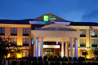 Holiday Inn Express & Suites TUPELO by IHG Hotels in 