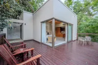 Bushbaby Valley Lodge