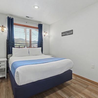 Dream Suite 2-Located on Front st Obertal Inn Promo Code