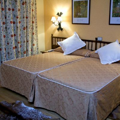 Standard Triple Room Hotel Sierra de Cazorla & Spa 3* Promo Code