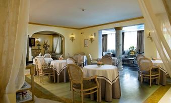 VIP's Motel Luxury Accommodation & Spa
