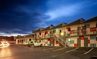 Kingston Hotel Motel