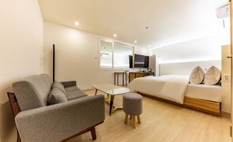 Mokpo Hotel Lime - Housity