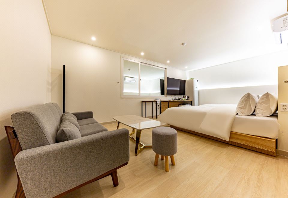 Mokpo Hotel Lime - Housity